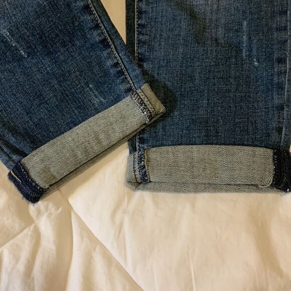 SPECIAL A, Boyfriend Capri, near new condition, very cute detail, cotton/spandex - Picture 8 of 16